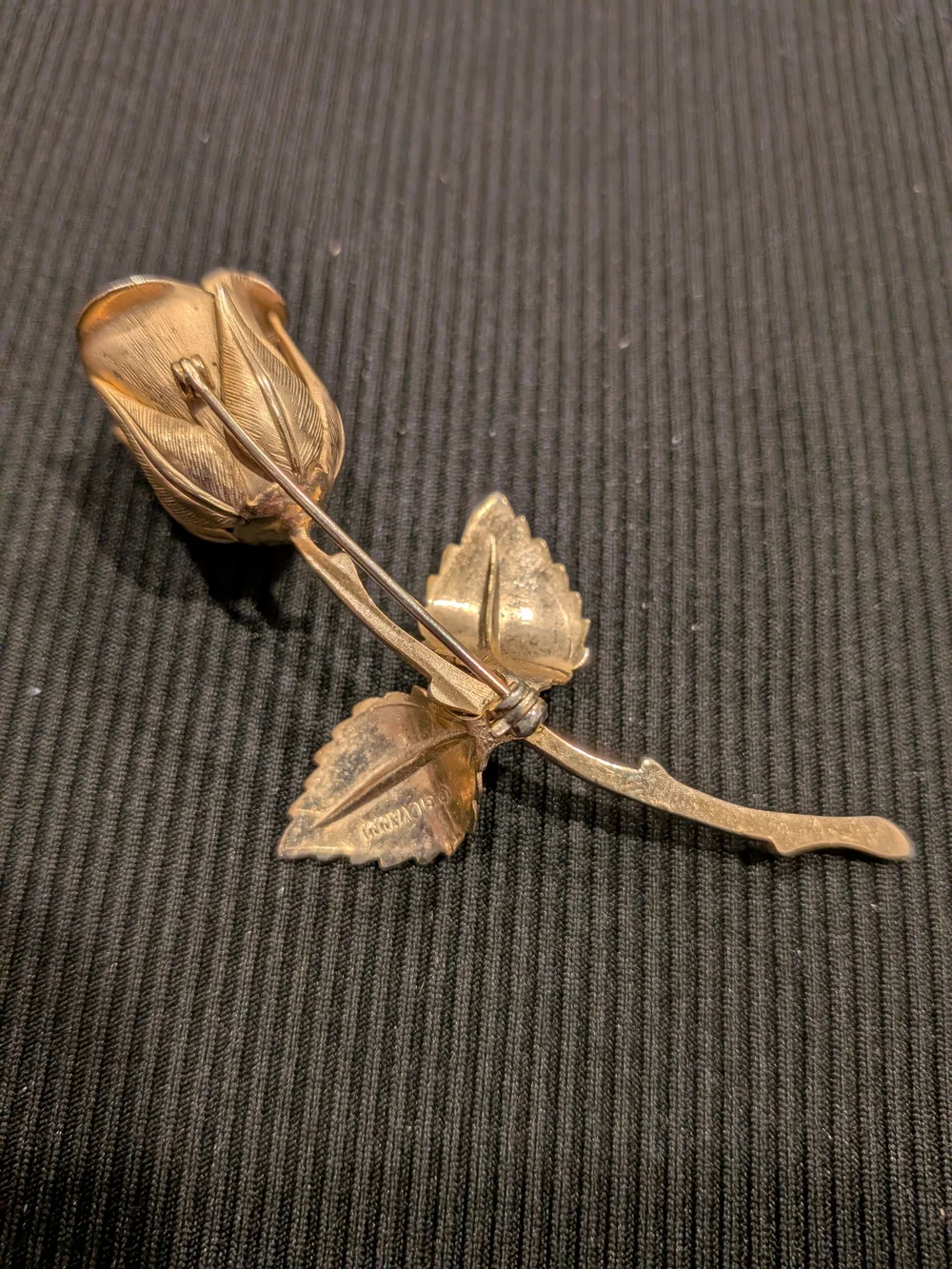 B#3:Gold-Tone Rose Brooch Signed Giovanni Vintage 1965s